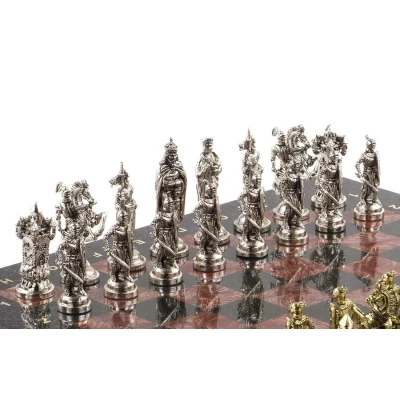 Шахматы сувенирные "Рыцари крестоносцы" 44х44 см из камня лемезит
