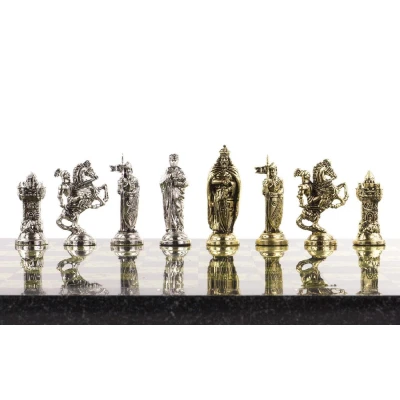 Шахматы подарочные с металлическими фигурами "Рыцари крестоносцы" 44х44 см змеевик