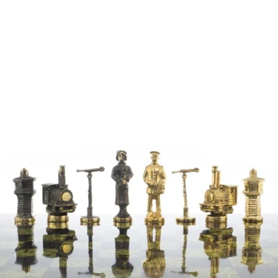 Шахматы каменные Железнодорожники змеевик 40 см