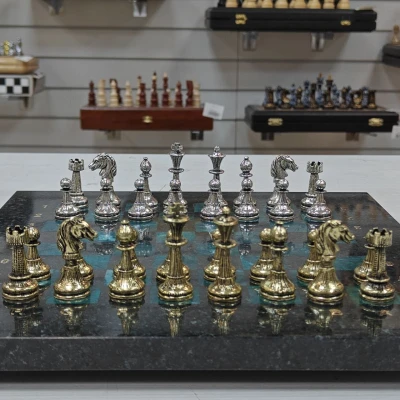 Шахматы каменные изумрудный змеевик Стаунтон 28см металлические фигуры