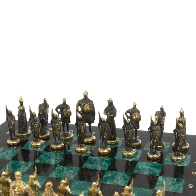 Шахматы подарочные "Русь" доска 40х40 см шабровский змеевик