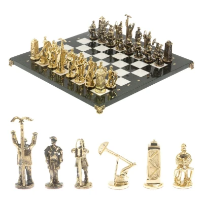 Шахматы из камня с металлическими фигурами "Нефтяники" доска 44х44 см мрамор и змеевик