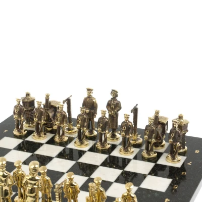 Шахматы подарочные каменные Русь 40 см мрамор змеевик