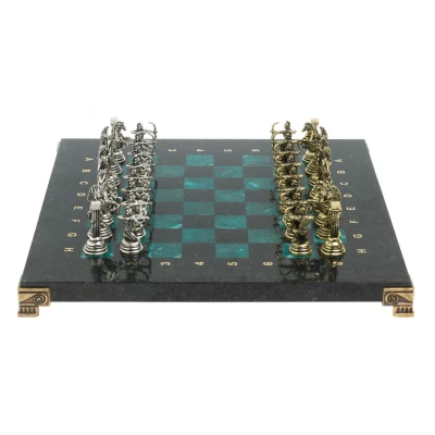 Шахматы "Римские лучники" доска 28х28 см из змеевика