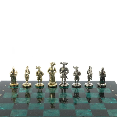 Шахматы "Средневековье" доска 44х44 см / шабровский змеевик