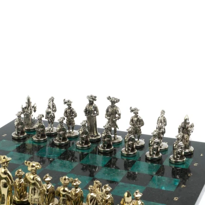 Шахматы "Средневековье" доска 44х44 см / шабровский змеевик