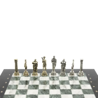 Шахматы "Греко-Римская война" 32х32 см из змеевика и мрамора