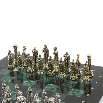 Шахматы "Греко-Римская война" 32х32 см из змеевика и мрамора