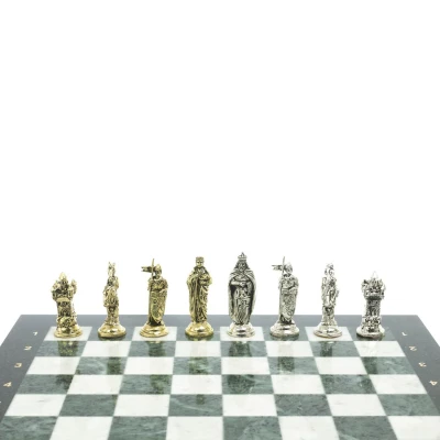 Шахматы "Рыцари крестоносцы" доска 44х44 см из мрамора и змеевика