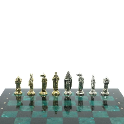 Шахматы "Рыцари крестоносцы" доска 44х44 см из змеевика