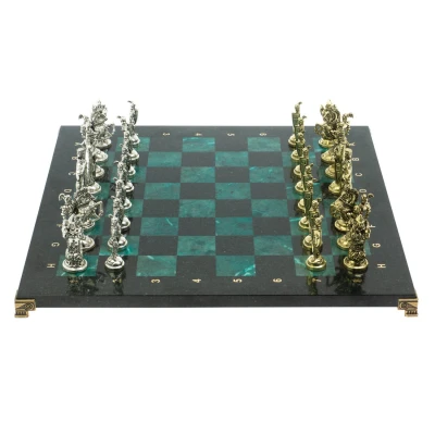 Шахматы "Рыцари крестоносцы" доска 44х44 см из змеевика