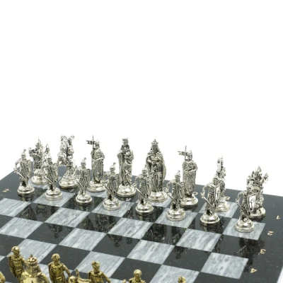 Шахматы каменные "Рыцари крестоносцы" 44х44 см из змеевика и серого мрамора