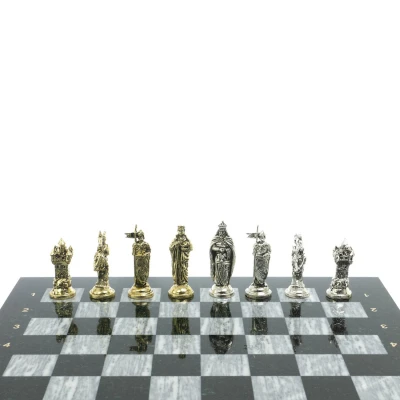 Шахматы каменные "Рыцари крестоносцы" 44х44 см из змеевика и серого мрамора