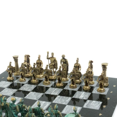Шахматы "Римские войны" фигуры бронза / патина 44х44 см серый мрамор