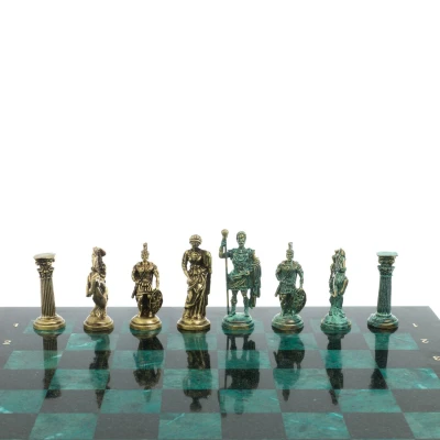 Шахматы "Римские войны" фигуры бронза / патина 44х44 см змеевик