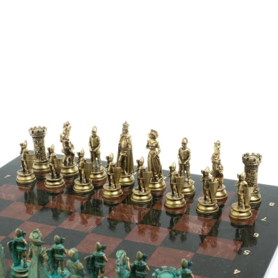 Шахматы "Средневековые рыцари" фигуры бронза / патина 44х44 см лемезит