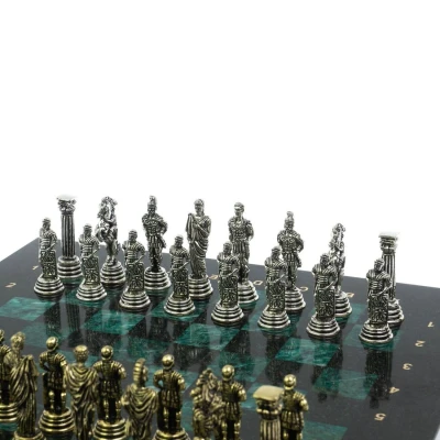 Шахматы "Римские легионеры" доска 32х32 шабровский змеевик