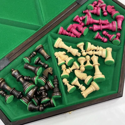 Шахматы на троих средние 