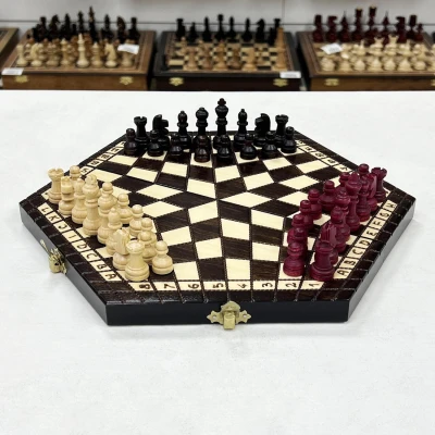 Шахматы на троих малые