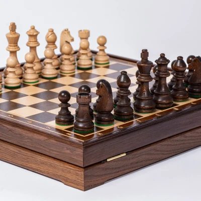 Шахматы деревянные Азарт в ларце из дуба подарочные с утяжелением