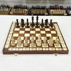 Шахматы деревянные Йовиш Вегель с ячейками