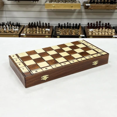 Шахматы деревянные Йовиш Вегель с ячейками