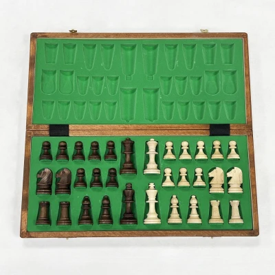 Шахматы деревянные Йовиш Вегель с ячейками
