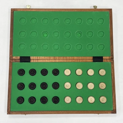 Шашки деревянные 64 клеточные с ячейками