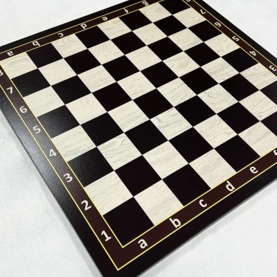 Шахматная доска нескладная черно белая 49 см