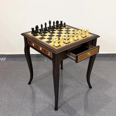 Шахматный стол эксклюзивный Венге с фигурами из самшита Стаунтон Royal