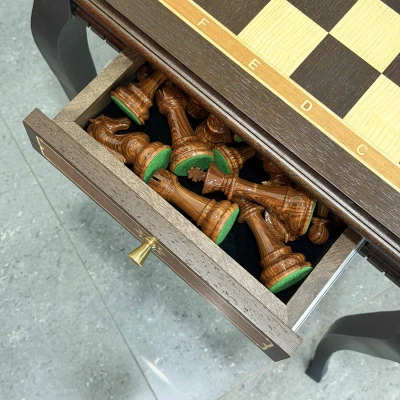 Шахматный стол венге ясень с фигурами из композита