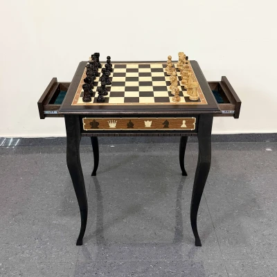 Шахматные стол венге ясень с фигурами из карельской березы Стаунтон