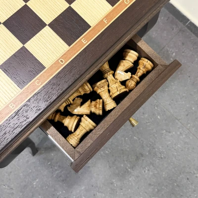 Шахматные стол венге ясень с фигурами из карельской березы Стаунтон