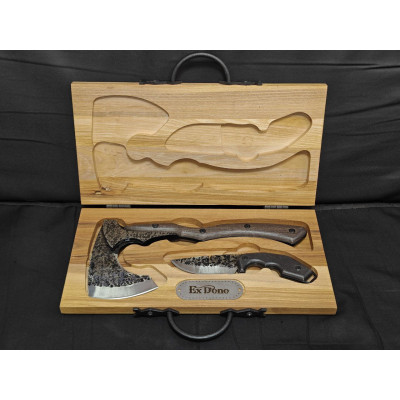 Нож и топор подарочный набор в кейсе Карагач Волк (Сварог + Акула РАФТ)