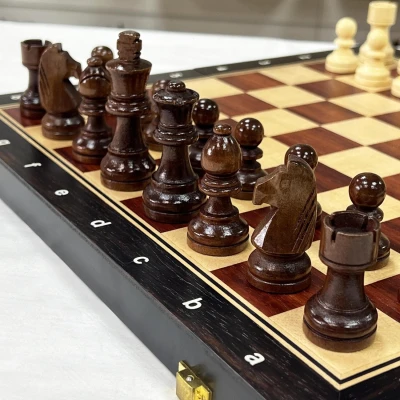 Шахматы ручной работы Тура магнитные 39 см с ячейками