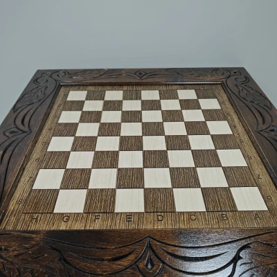 Шахматный стол ручной работы из дуба