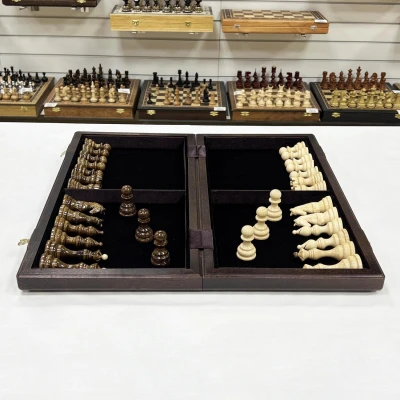 Шахматы деревянные Рыцарские венге большие