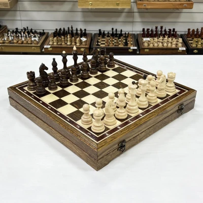 Шахматы в ларце из дуба с фигурами из кавказского граба матовые