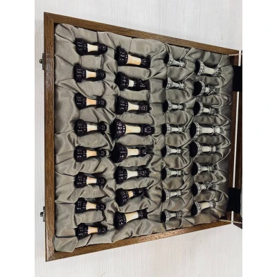 Шахматы подарочные в ларце из дуба с фигурами Итальянский дизайн