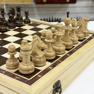 Шахматы подарочные в ларце из граба Премиальные люкс