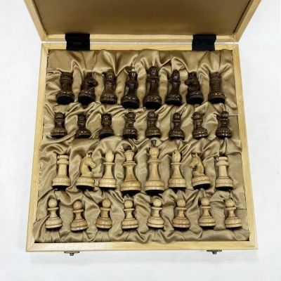 Шахматы подарочные в ларце из граба Премиальные люкс