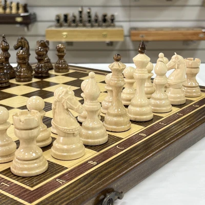 Шахматы деревянные из дуба Бастион глянцевые