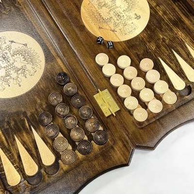 Нарды резные узорные из массива бука Герб светлый большие