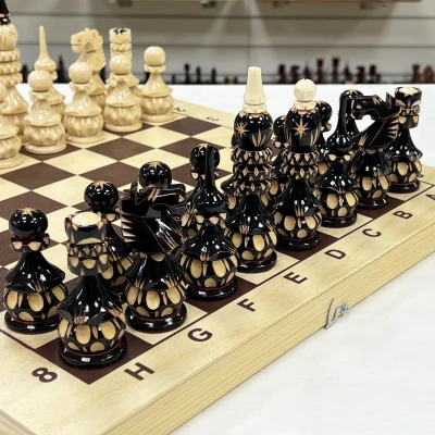 Шахматы гроссмейстерские деревянные с резными фигурами