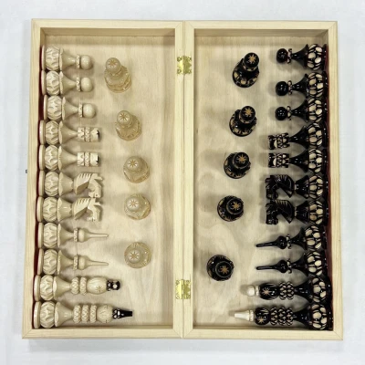 Шахматы гроссмейстерские деревянные с резными фигурами