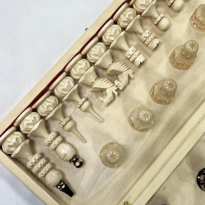 Шахматы гроссмейстерские деревянные с резными фигурами