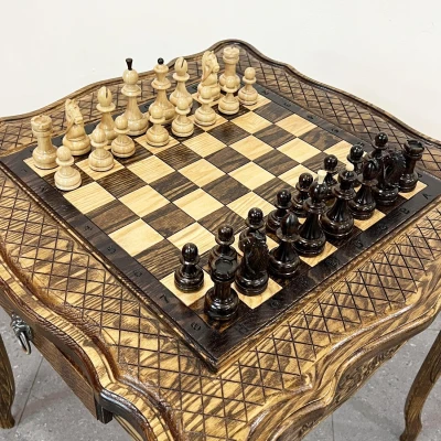 Шахматный стол резной из массива ясеня с фигурами из граба