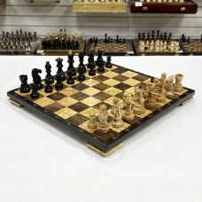 Шахматы эксклюзивные нескладные из дерева карельской березы и ореха 40 см