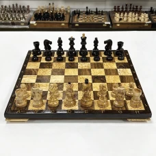 Шахматы эксклюзивные нескладные из дерева карельской березы и ореха 40 см