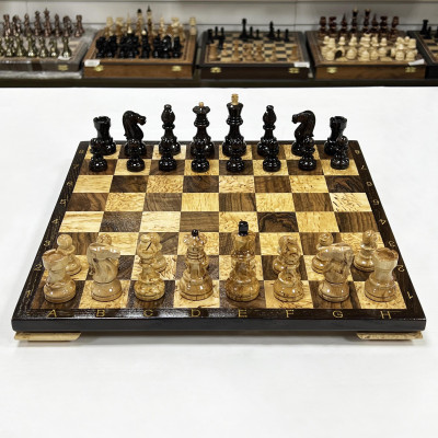 Шахматы эксклюзивные нескладные из дерева карельской березы и ореха 40 см